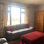 Hébergement de vacances Irish Isle Oasis: Spacious 5-bedroom Retreat Bungowla