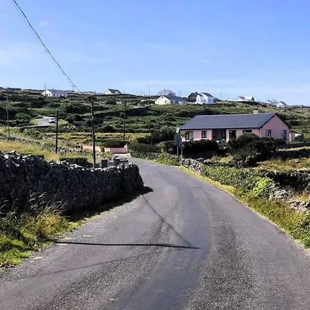 Σπίτι διακοπών Irish Isle Oasis: Spacious 5-bedroom Retreat Bungowla