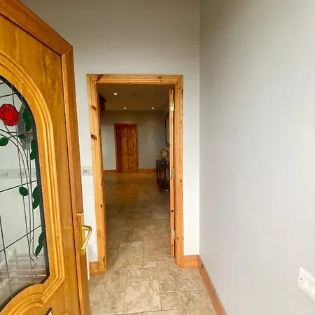 Prázdninový dům Irish Isle Oasis: Spacious 5-bedroom Retreat