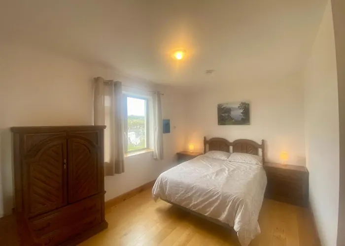 Hébergement de vacances Irish Isle Oasis: Spacious 5-bedroom Retreat